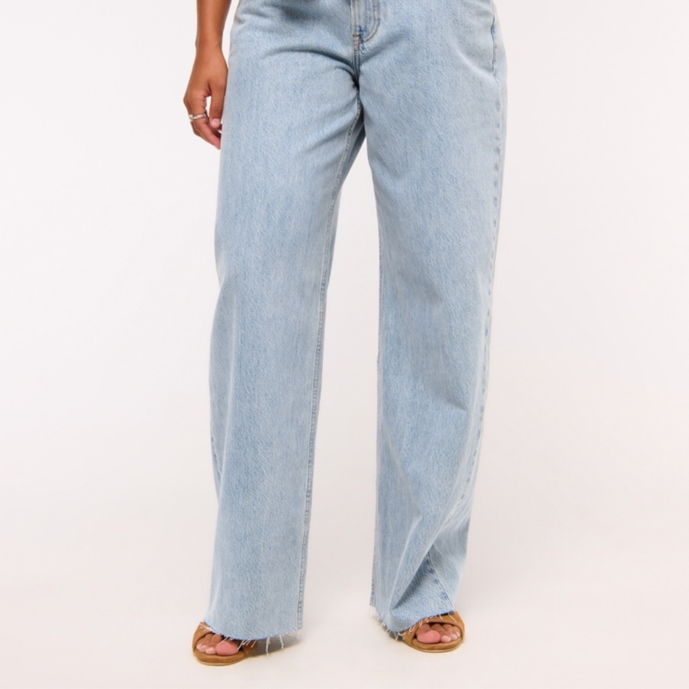 Abercrombie & Fitch low rise ultra loose size 31 LONG